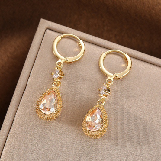 Women's Fashion Teardrop Dangle Earrings