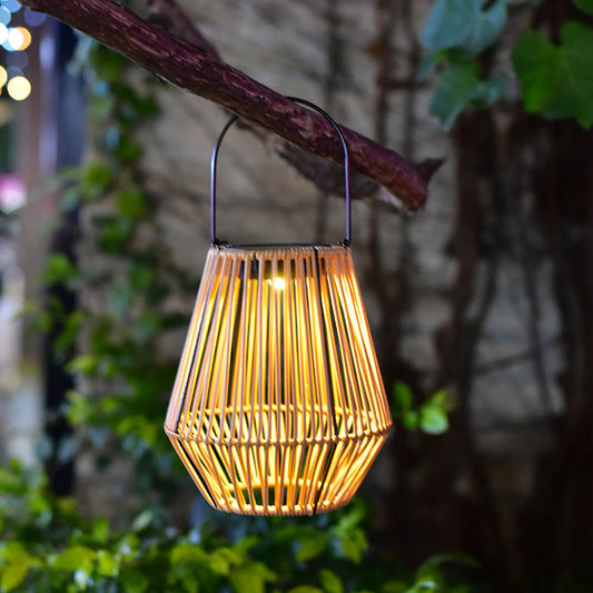 📢📢40% OFF !! ⏰Solar Powered Rattan Lantern Light🏮
