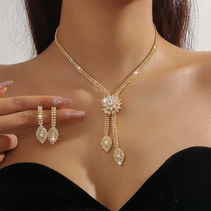 📢FLASH SALE !📢40% OFF !! ⏰Women's Zircon Flower Necklace Earrings Set
