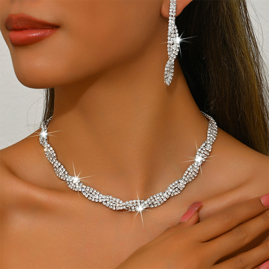 📢📢50% OFF !! ⏰Sparkling Rhinestone Claw Chain Necklace & Earrings Set for Women