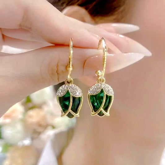 📢📢50% OFF !! ⏰Elegant Rosebud C-Shaped Hoop Earrings